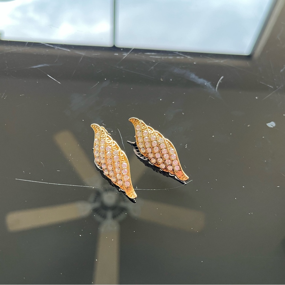 Earrings - Picture 3 of 4
